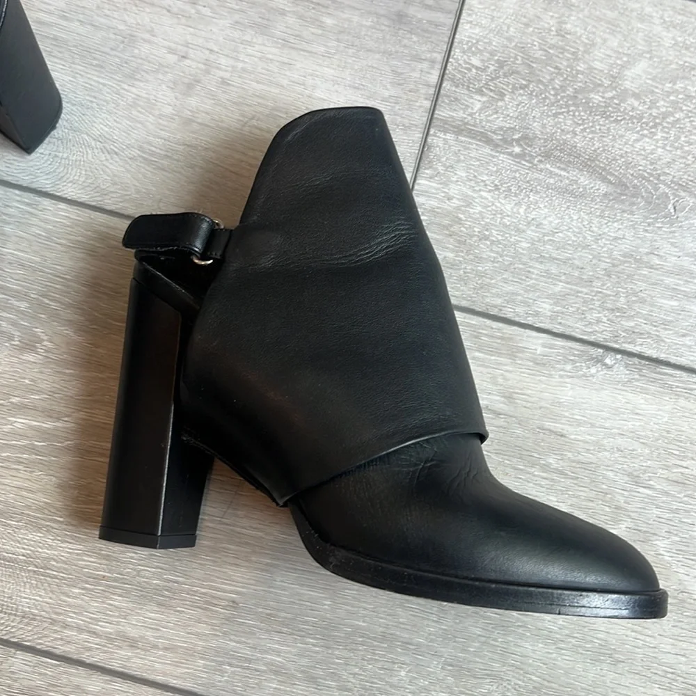 Vince Jody black leather made in Italy slingback ankle boots Size 7